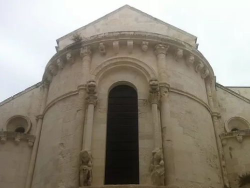 La chiesa di Santa Maria degli Amalfitani a Monopoli